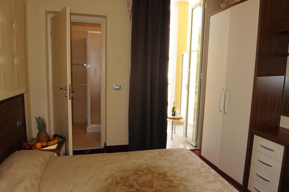 Hotel In Cesenatico Eksteriør billede