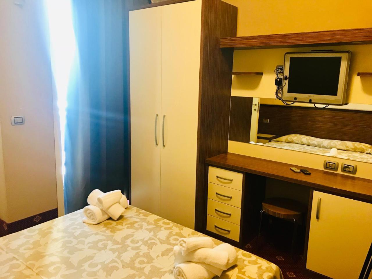 Hotel In Cesenatico Eksteriør billede