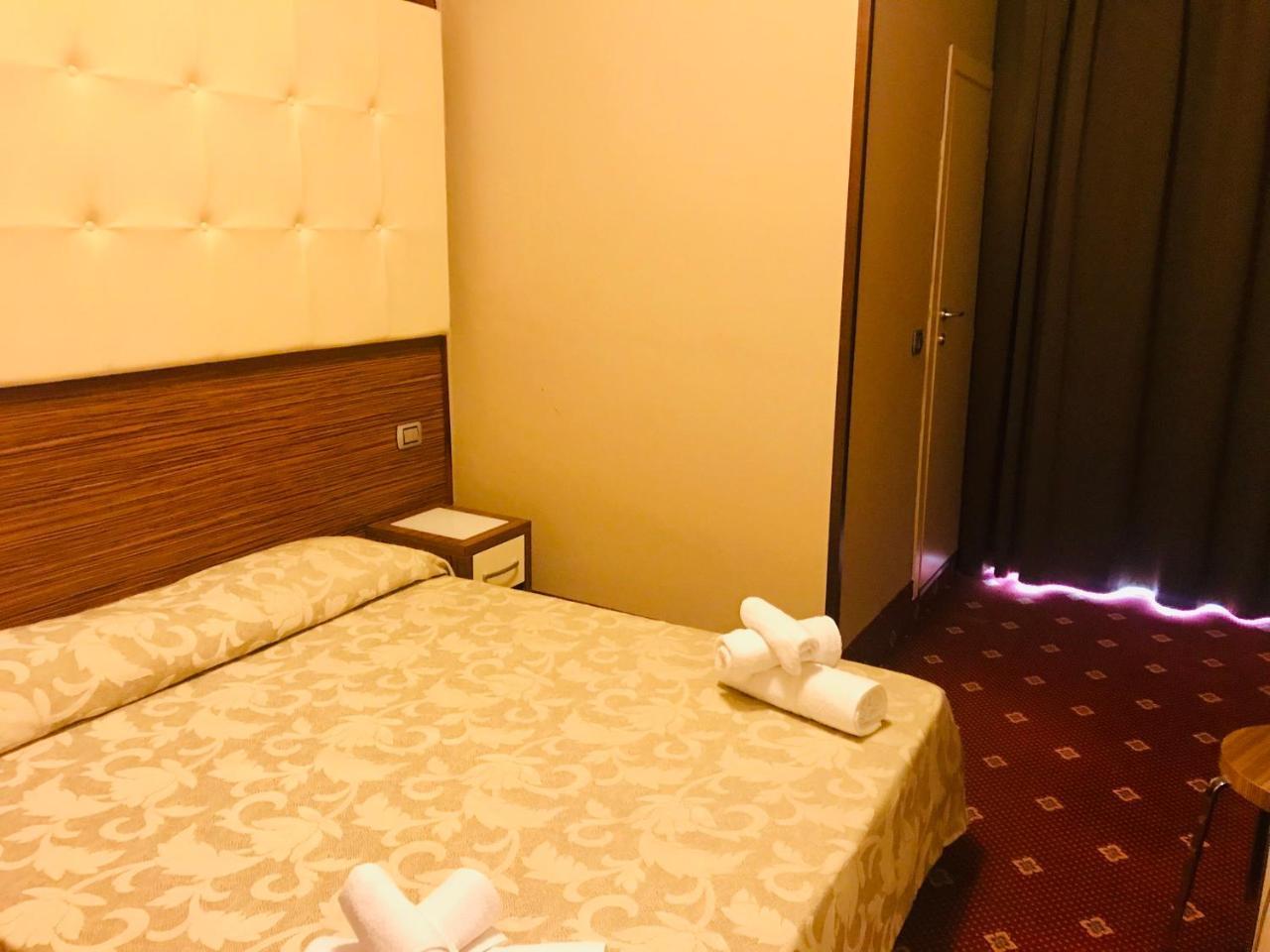 Hotel In Cesenatico Eksteriør billede