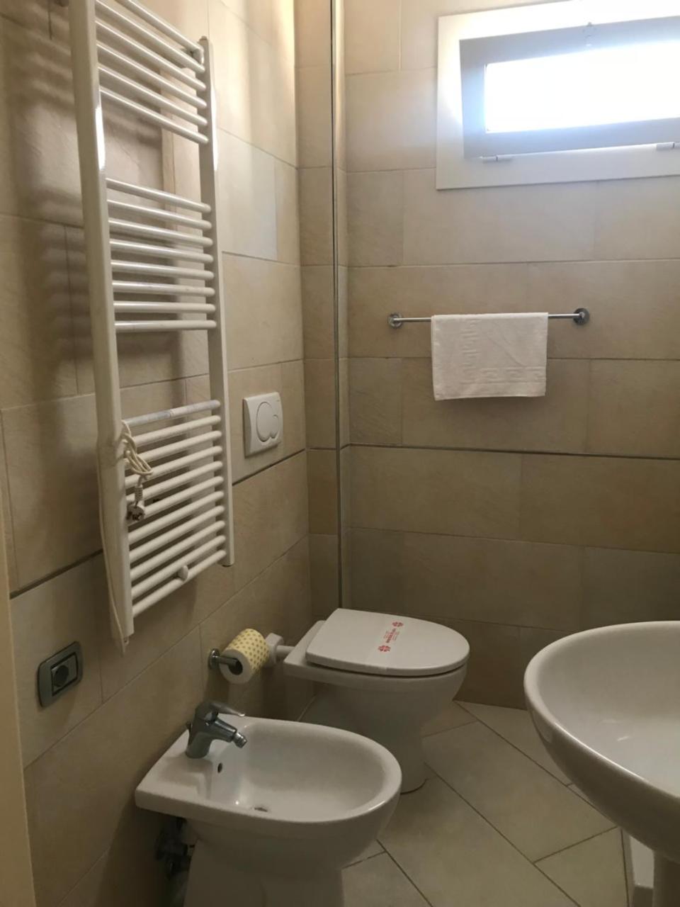 Hotel In Cesenatico Eksteriør billede